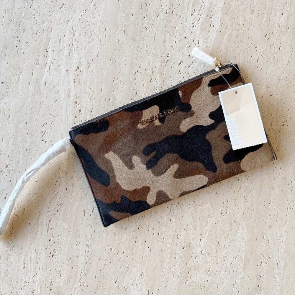 NWT Michael Kors Bedford large zip clutch wristlet calf hair Camouflage